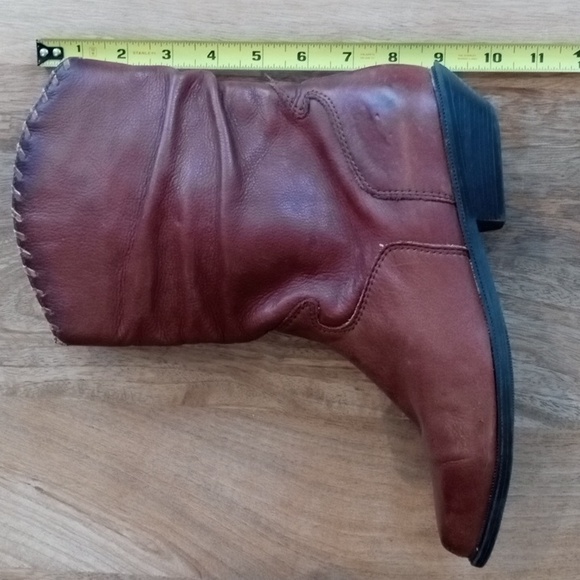 Zodiac Chestnut Leather Heeled Boots - Picture 7 of 9